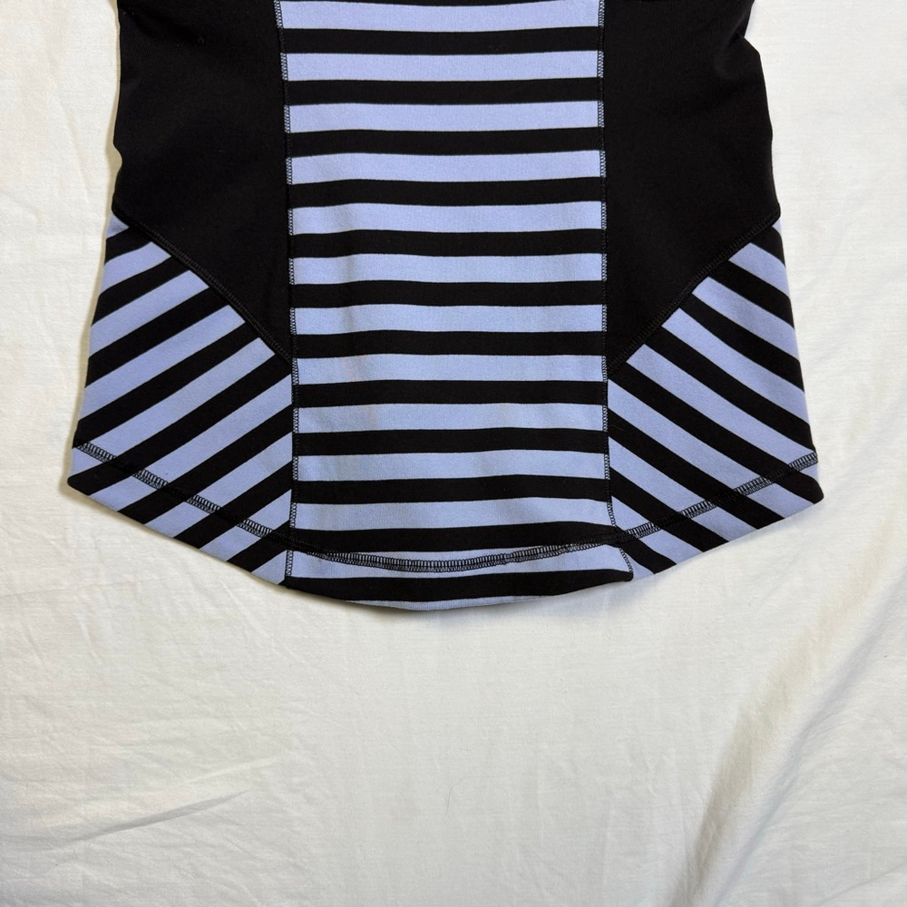 LULULEMON Top Women Size 6 Small Sea Stripe Polar Haze Black Work It Out Tank - Picture 4 of 12